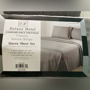 Deluxe Hotel Comfortable softness Classic Sateen Stripe queen sheet set